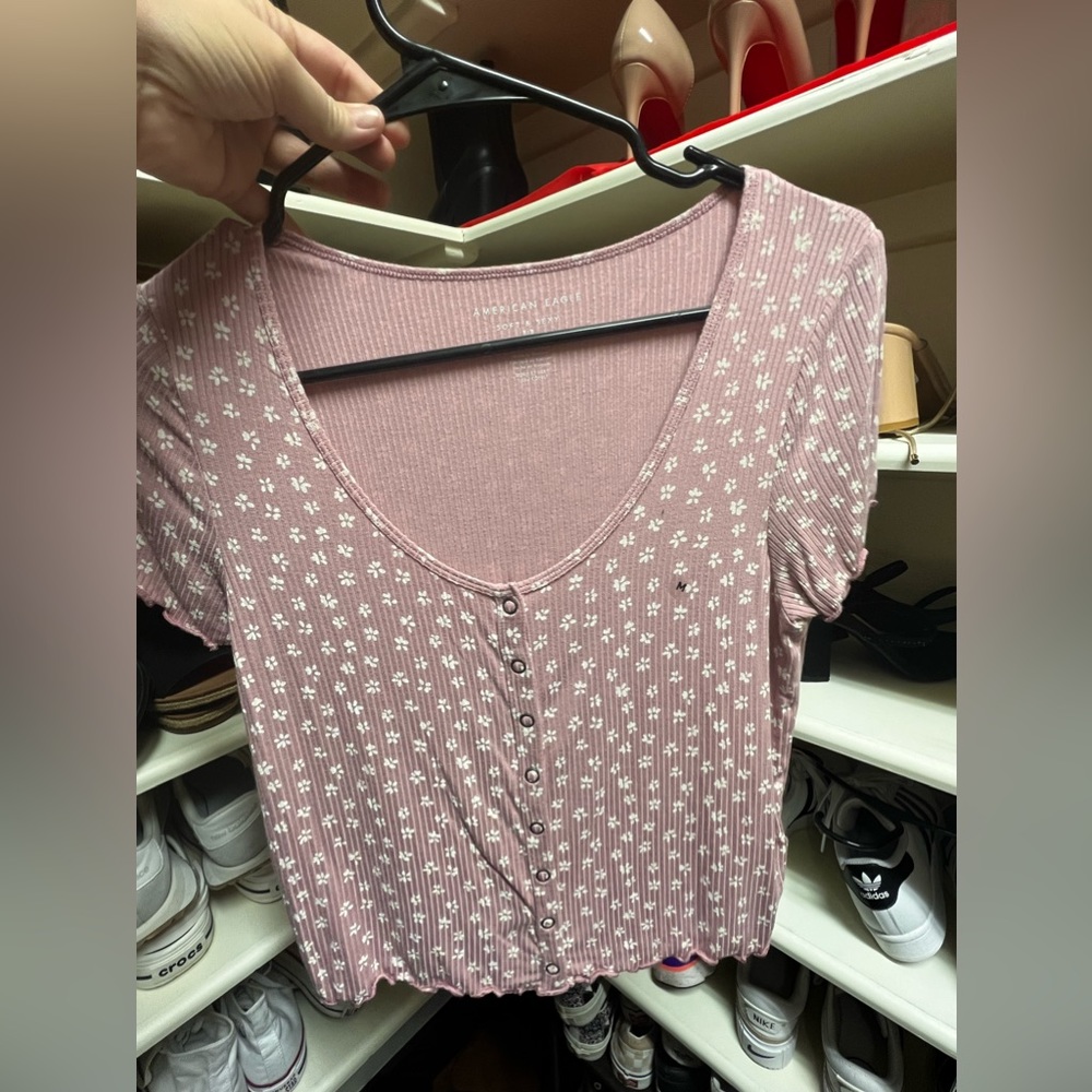 American Eagle tee
